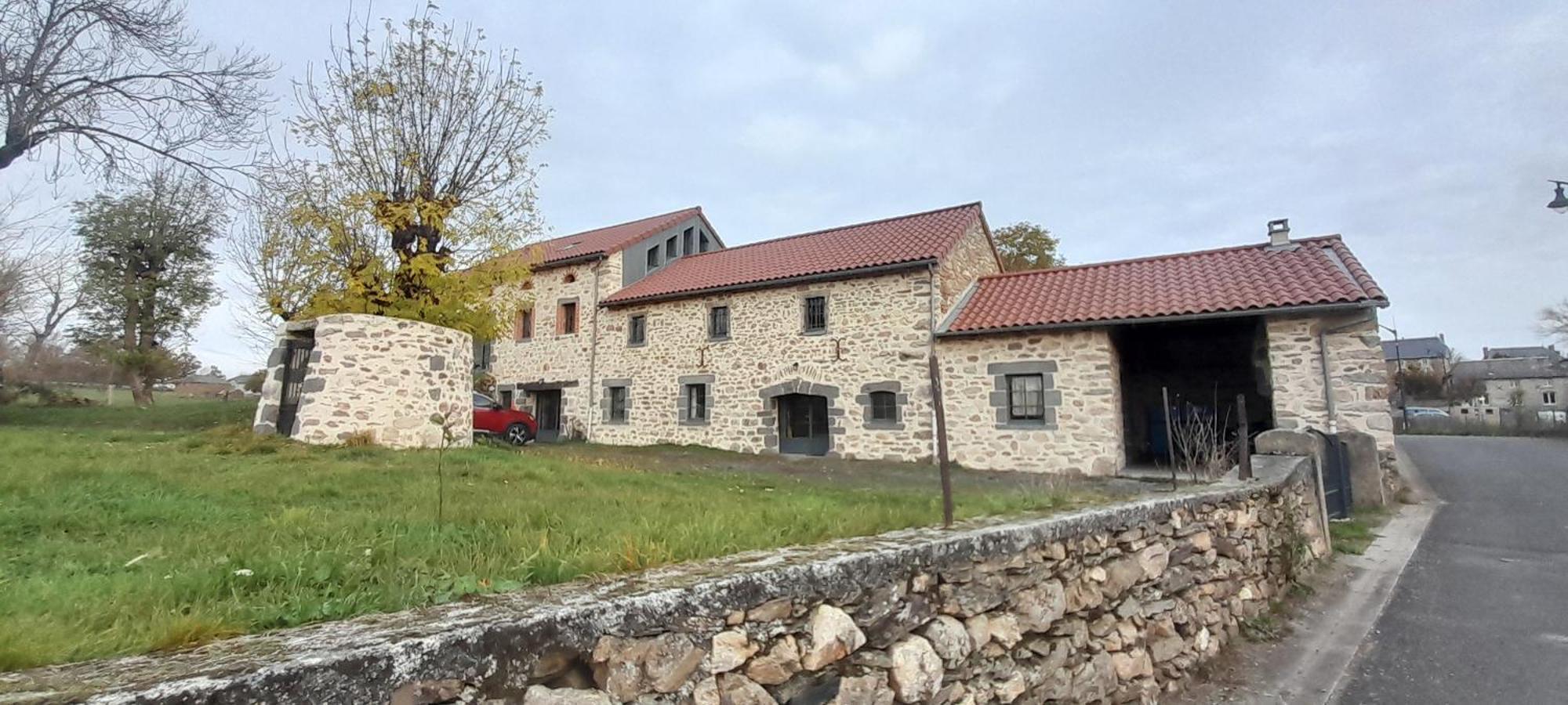 Appartamento Relais Des Gorges De La Truyere Anglards de Saint Flour Esterno foto